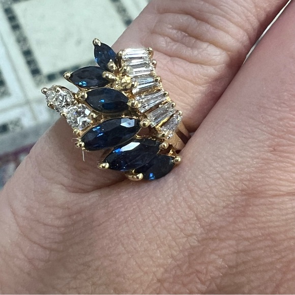 14k Yellow Gold Diamond & Sapphire Ring - Picture 6 of 10